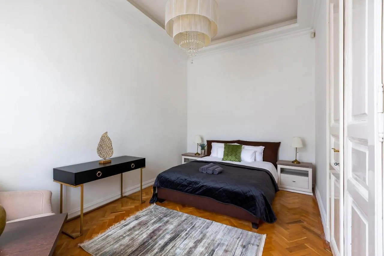 Apartment Luxury Central Home Next To The New York Cafe Budapest Hungary