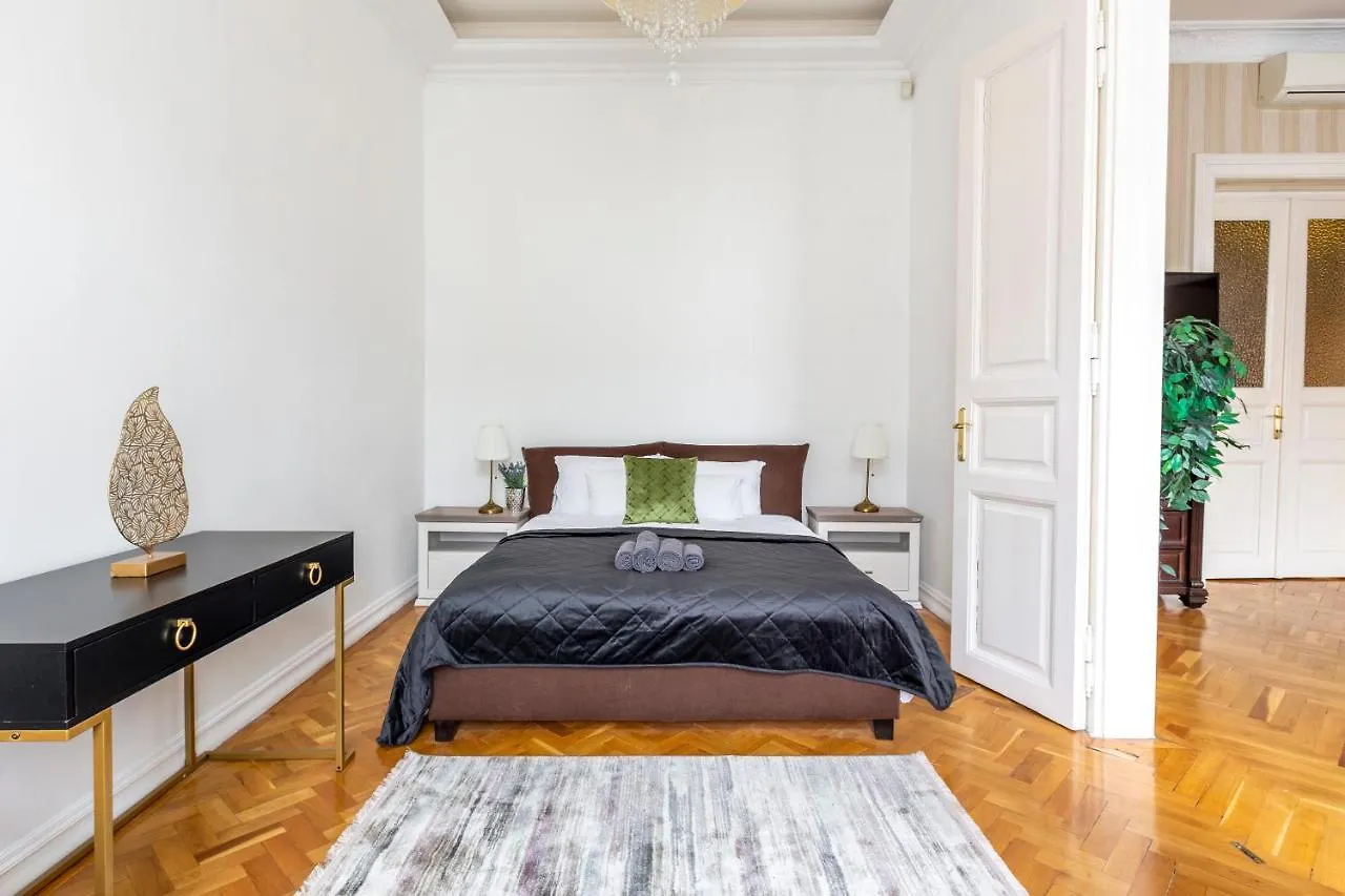 Appartamento Luxury Central Home Next To The New York Cafe Budapest