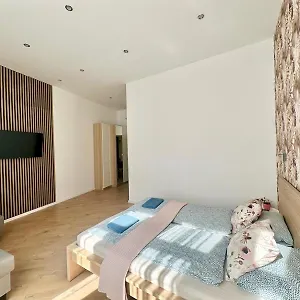 Apartment Rakoczi Home474 I Boutiqueliving #Freeparking, Budapest